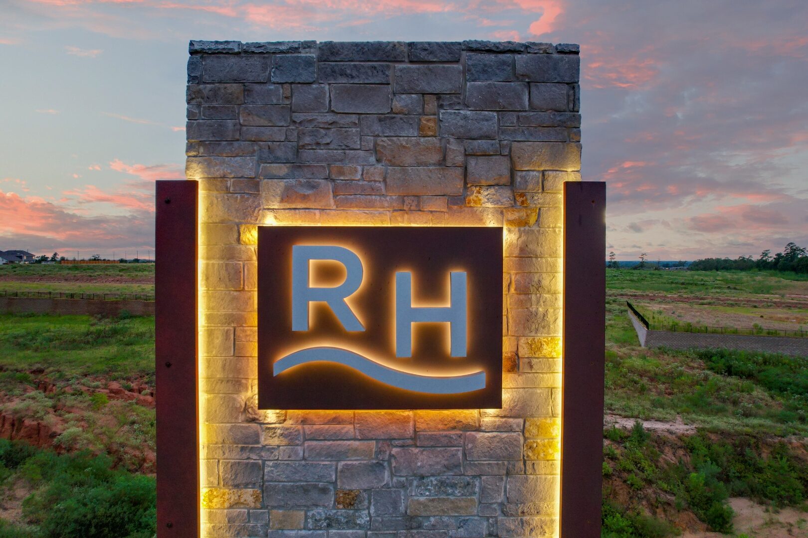 Ridgeland Hills tower detail with halo-lit letters